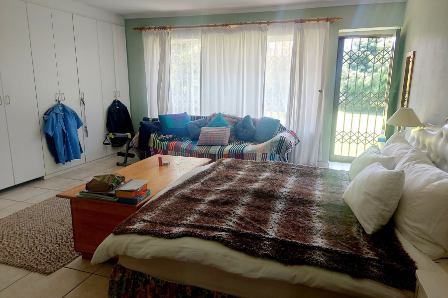 6 Bedroom Property for Sale in Wilderness Heights Western Cape